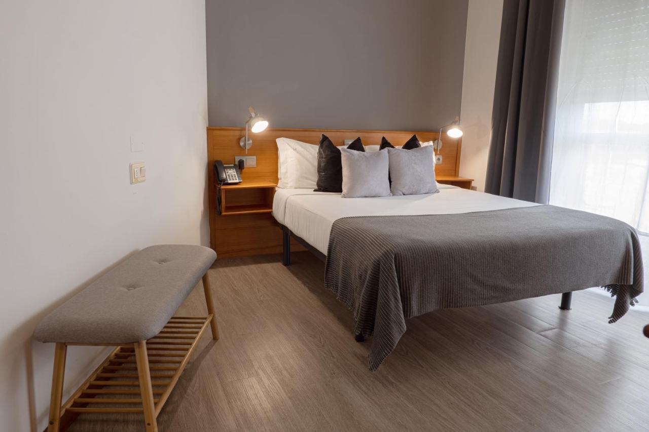Hotel Carlos 96 Melide Bagian luar foto